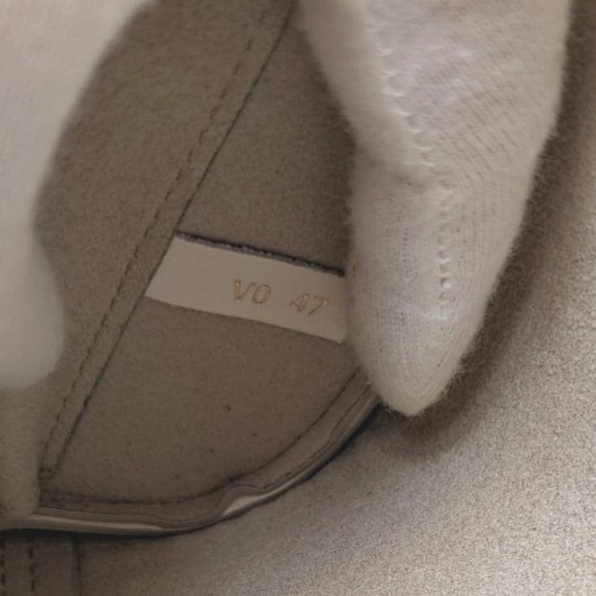 【極美品】TOD'Sトッズ Tタイムレス　アイボリー レザー ショルダーバッグ