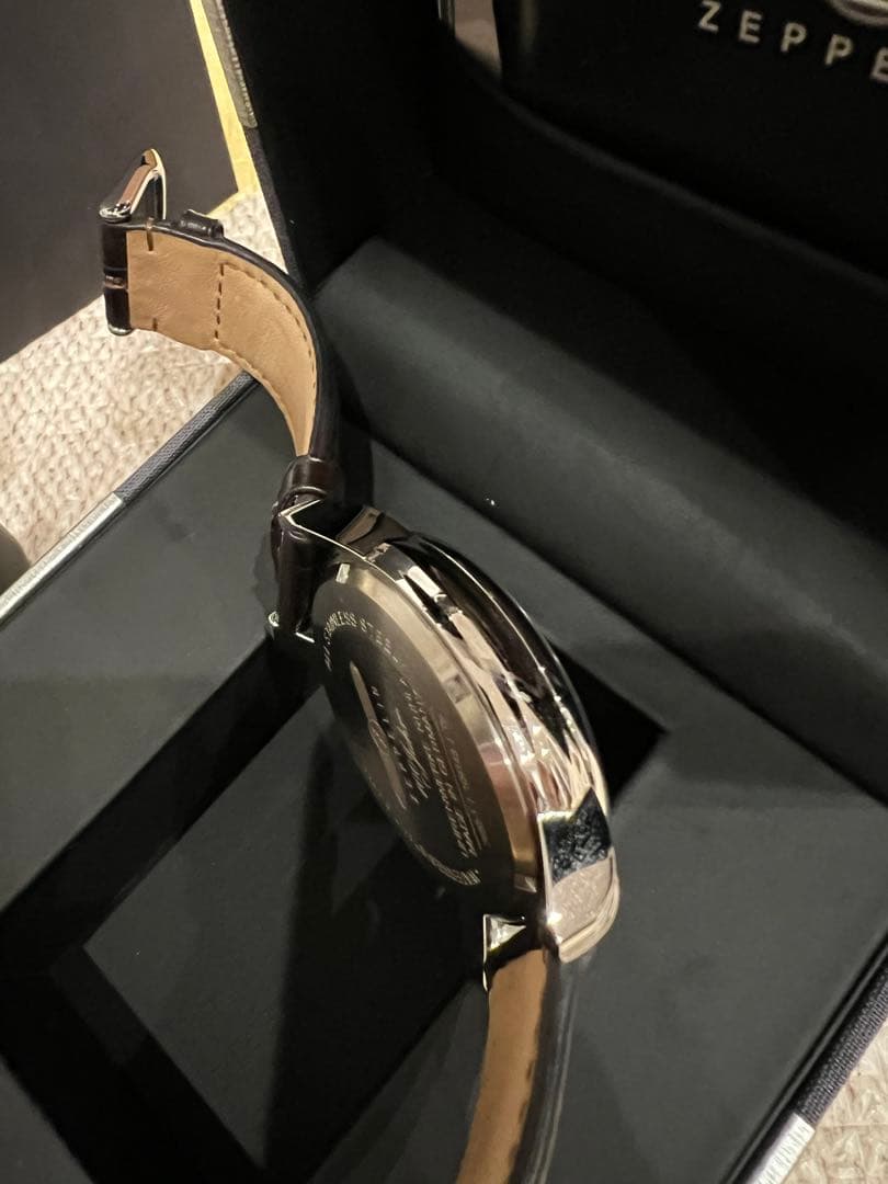 ZEPPELIN 100周年記念シリーズクロノグラフアラーム　7680-1N