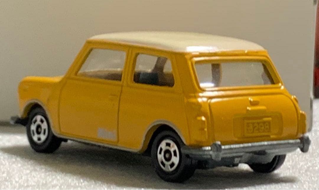 トミカ ミニクーパー ワンダーランドマーケット1981