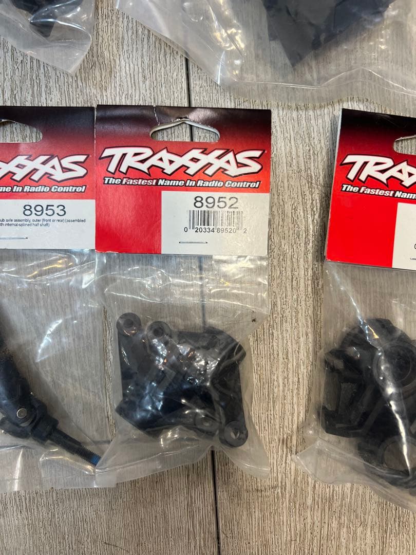 Traxxas ラジコンパーツセット 8935 8967 8929 など