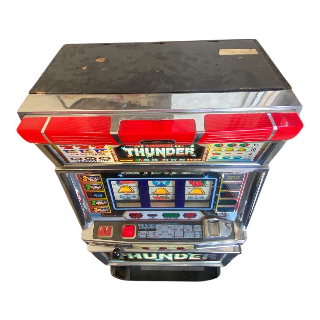 ⭐️パチスロ実機 サンダーV コイン不要機 ドア 設定キーあり 家庭用電源