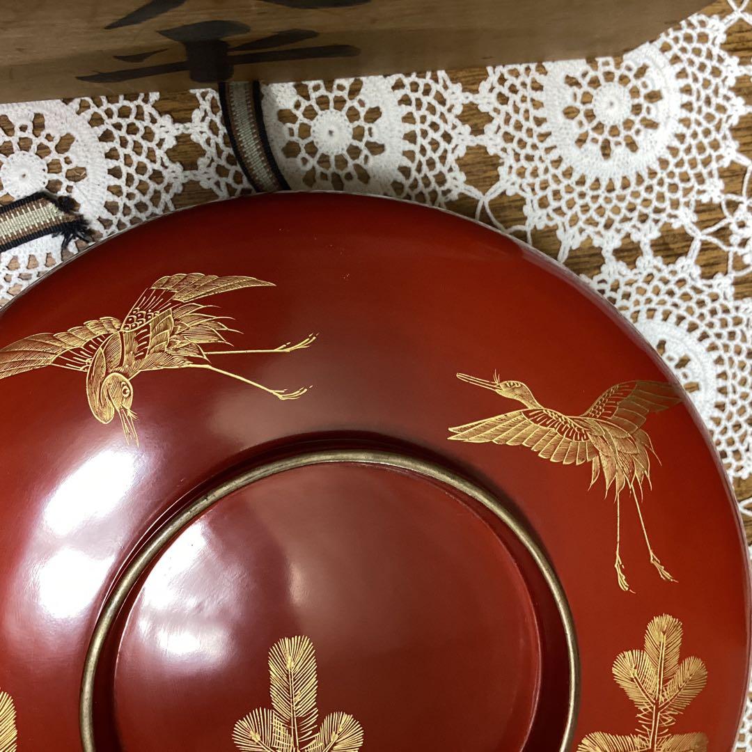 k2f6朱漆器 菓子器 喰籠　金色の松と鶴
