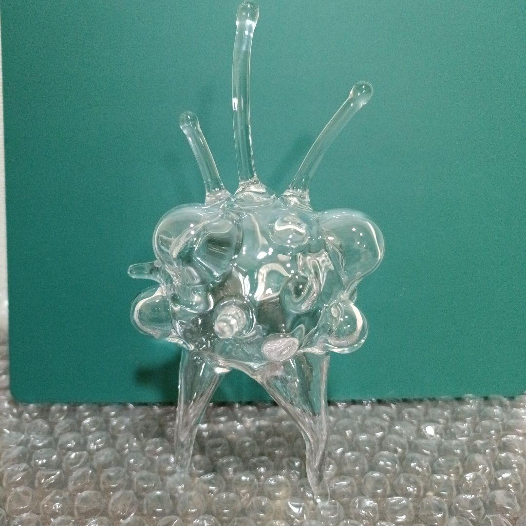 EXPO2025万博 レネ チェコ館 透明ガラスアートオブジェとぬいぐるみ