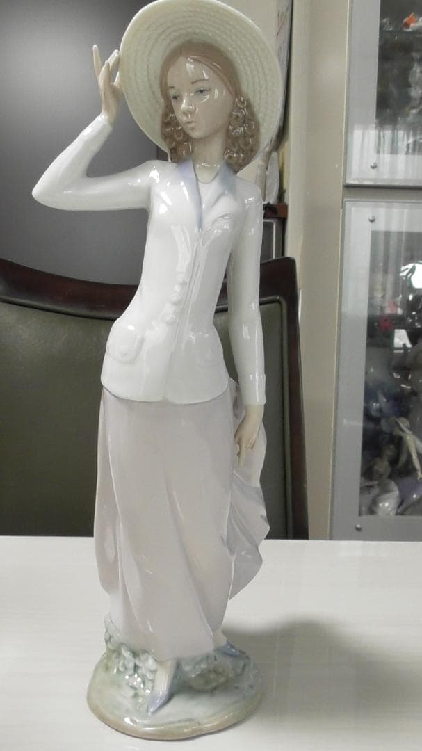 LLADRO リヤドロ 【春のそよ風】 陶器 リアドロ インテリア L550