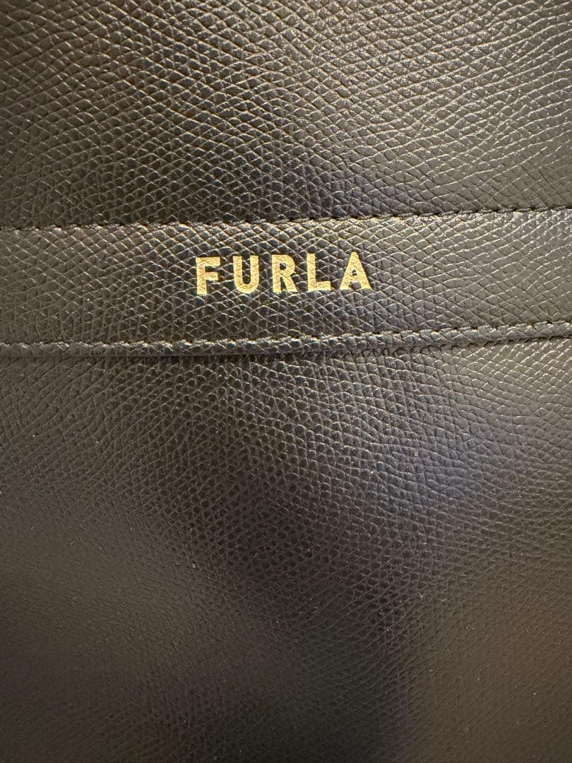FURLA ブラック レザー ハンドバッグ　パイパー　フルラ