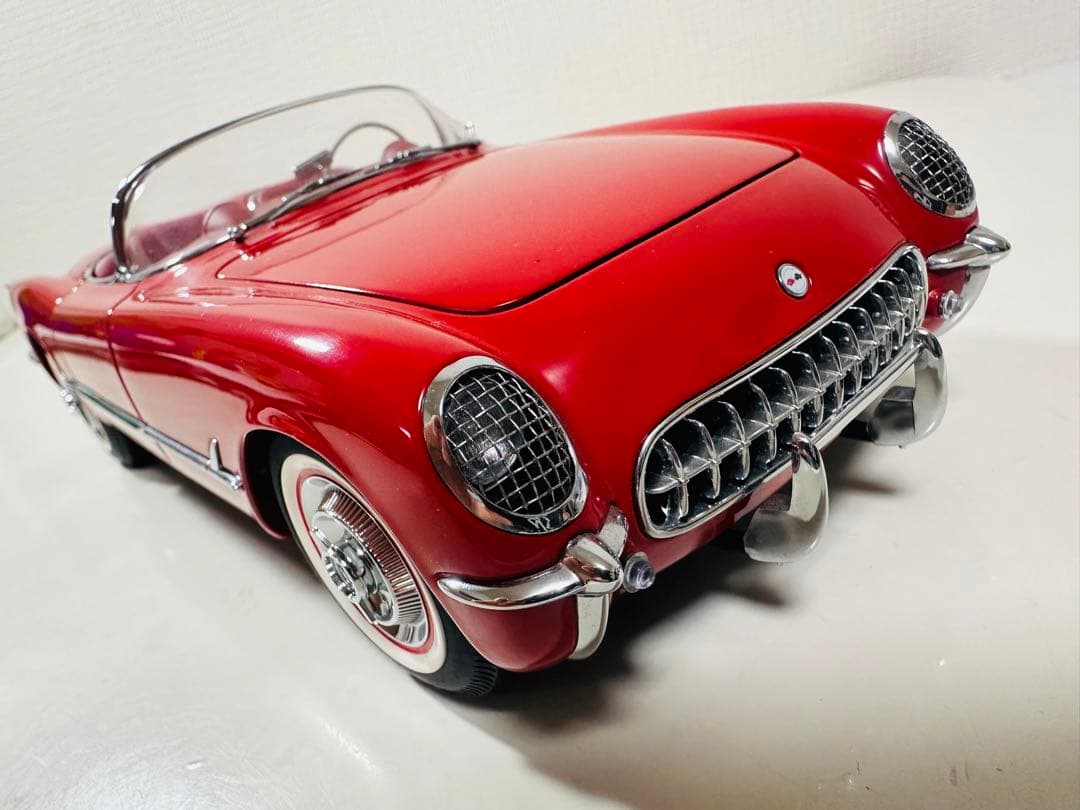Aaオートアート/'54Chevyシボレー Corvetteコルベット 1/18