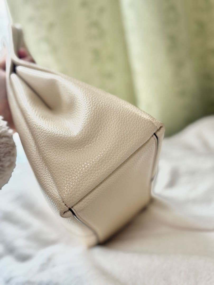 コーチ COACH 2way ハンドバッグ　ショルダーバッグ　アイボリーラナ23