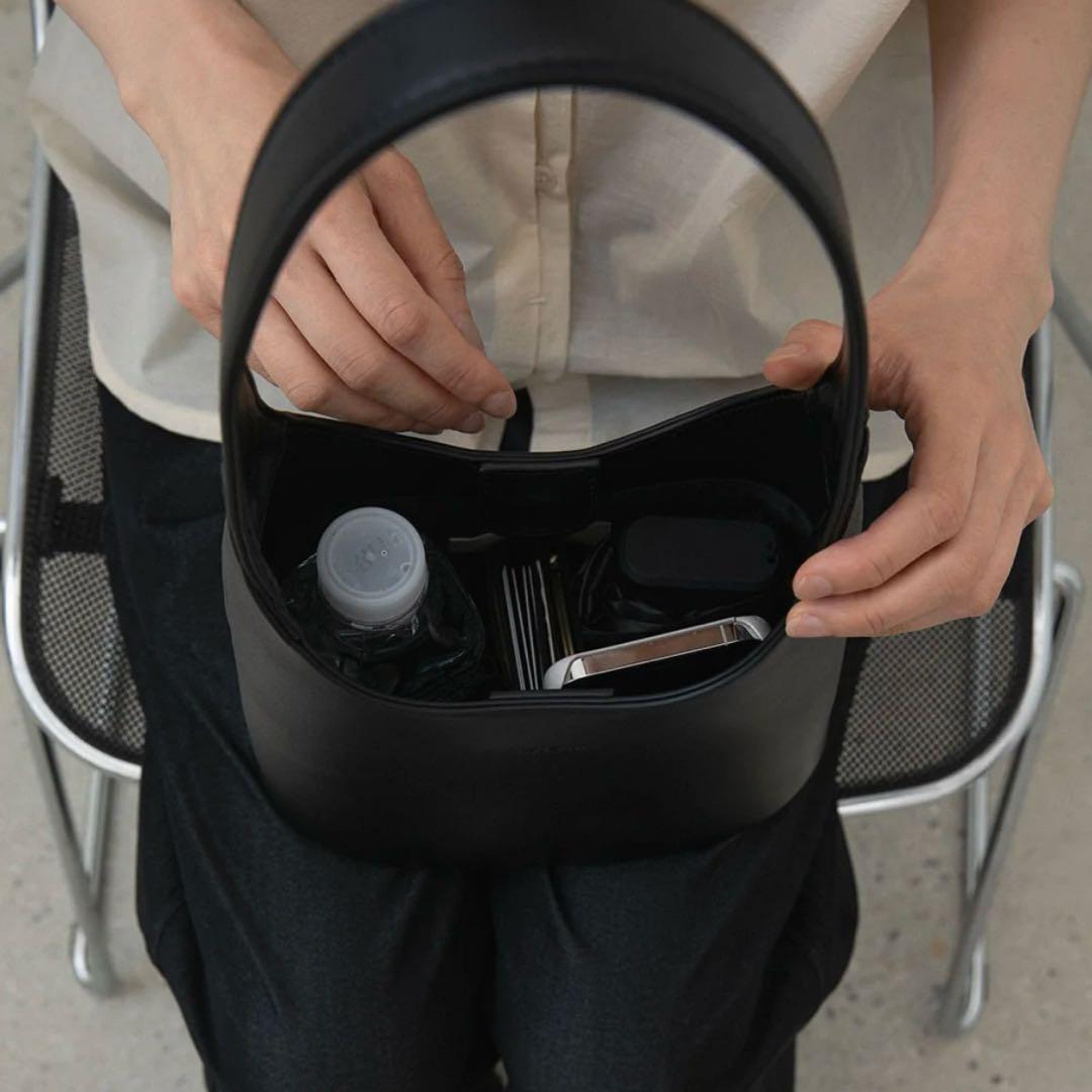 【美品】OHOTORO オオトロ Snail Bag ショルダーバッグ　ブラック