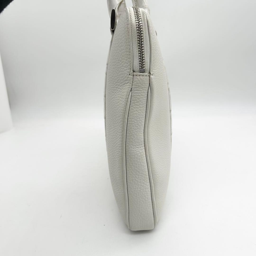 未使用級　バジョルゴ　ビジネスバッグ　クロコ型押し　レザー　ロゴ　白　A4可能