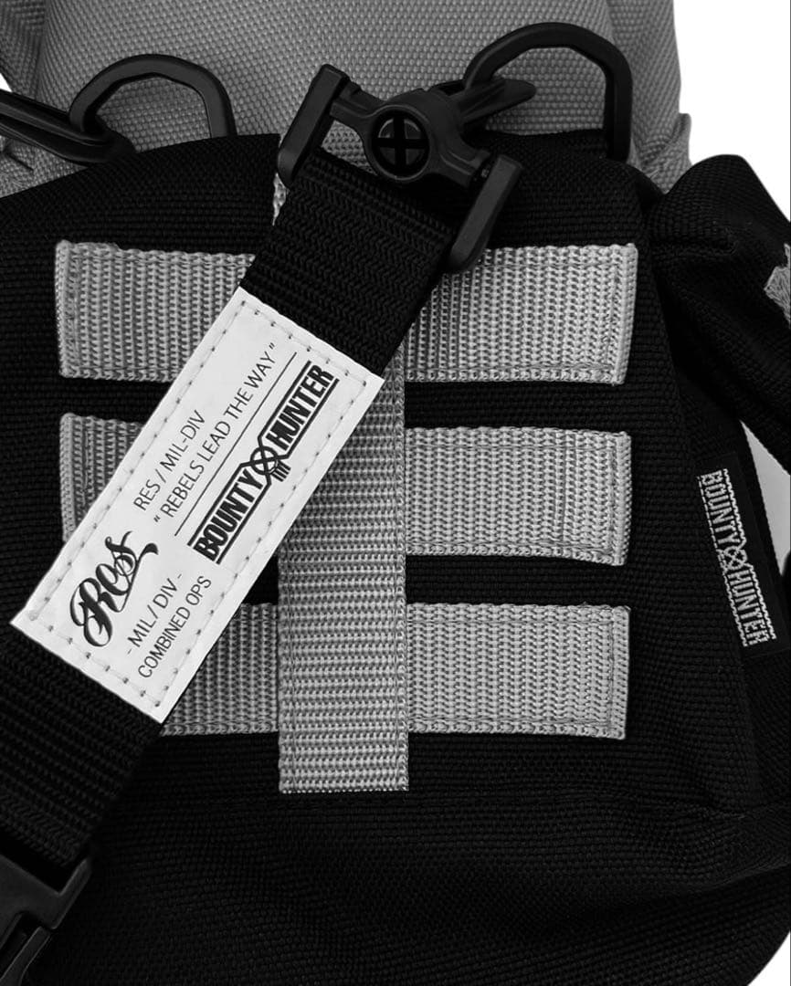 Bounty Hunter SKULL-KUN Pouch ブラック/グレー