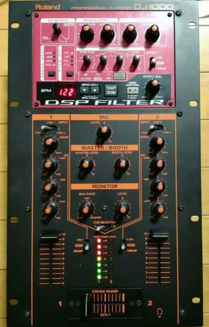 ROLAND DJ-2000 動作確認済み送料込みDJミキサーApple iPhone 14 Pro