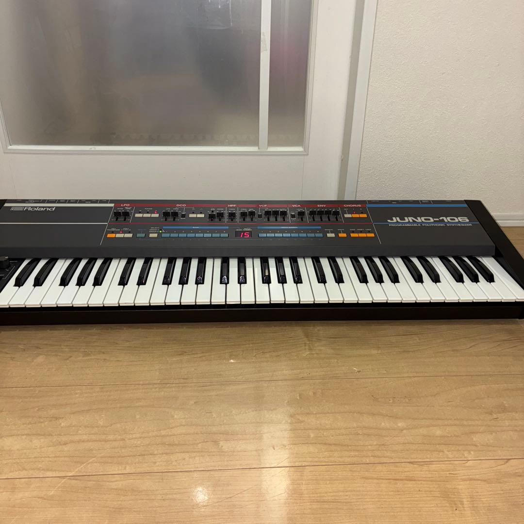 希少名機 Roland JUNO-106 シンセサイザー 61鍵 - メルカリ