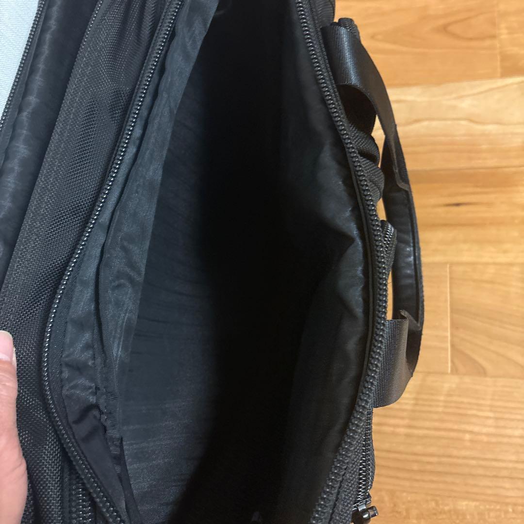 ブラックビジネスバッグ 多ポケット　26141DH