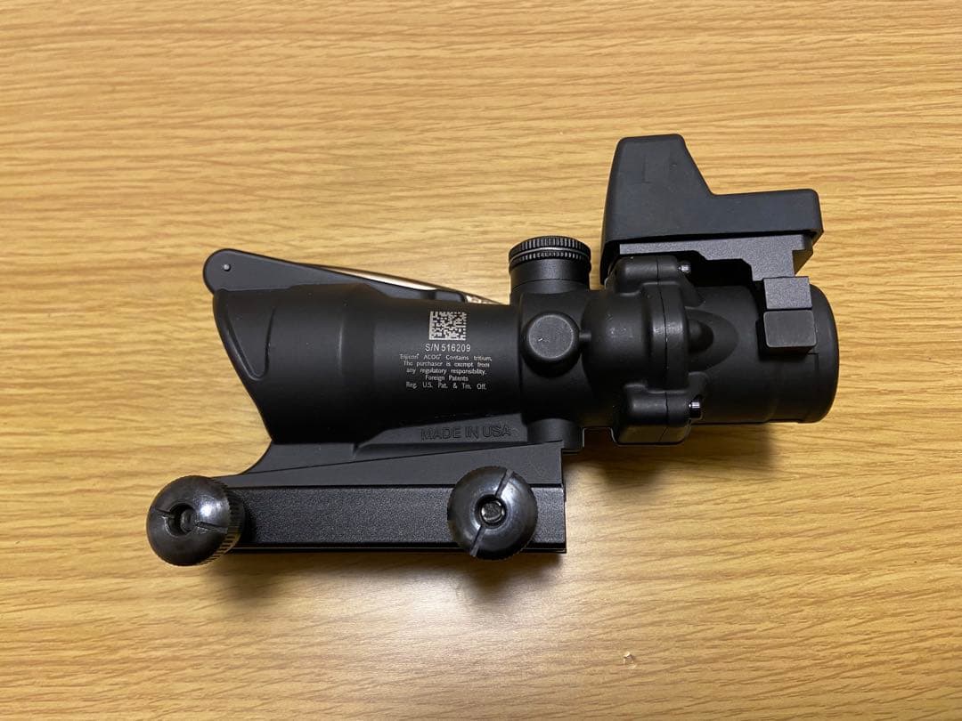 Evolution Gear製 ACOG TA31 4x32 RMRサイト搭載