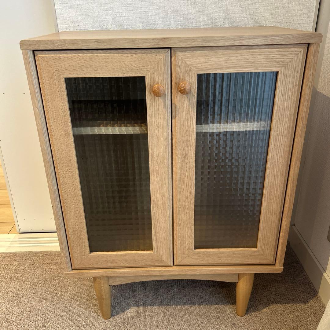 ナチュラルウッド ガラス扉キャビネット　スリム　コンパクト ガラス扉 キャビネット スリム収納 木目 : うさぎ屋 インテリア&DIY