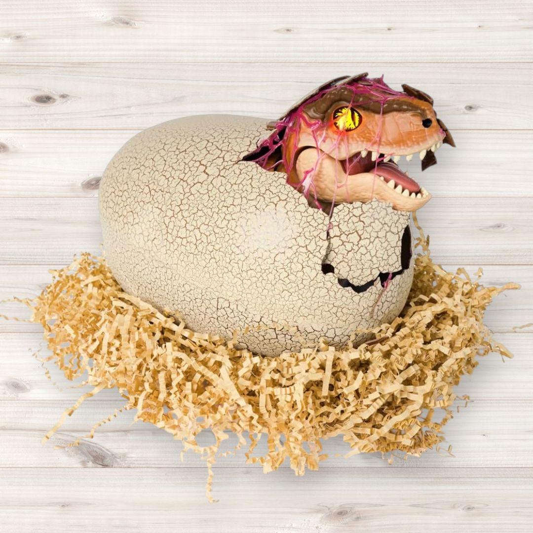 うまれてウーモ　ジュラシック・ワールド T-レックスエッグ　おまけ付き