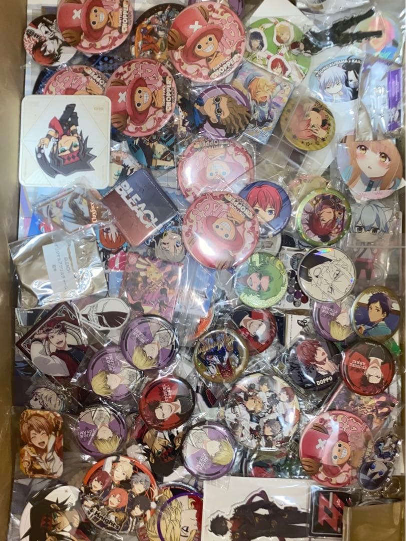 アニメグッズ ノンジャンル大量 缶バッジなど まとめ売り 140サイズ