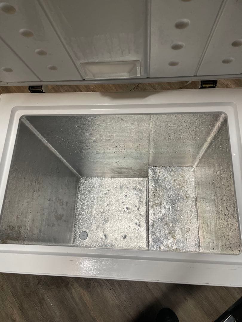 最終価格！アオヤマアリス チェスト型冷凍庫 ホワイト　142L