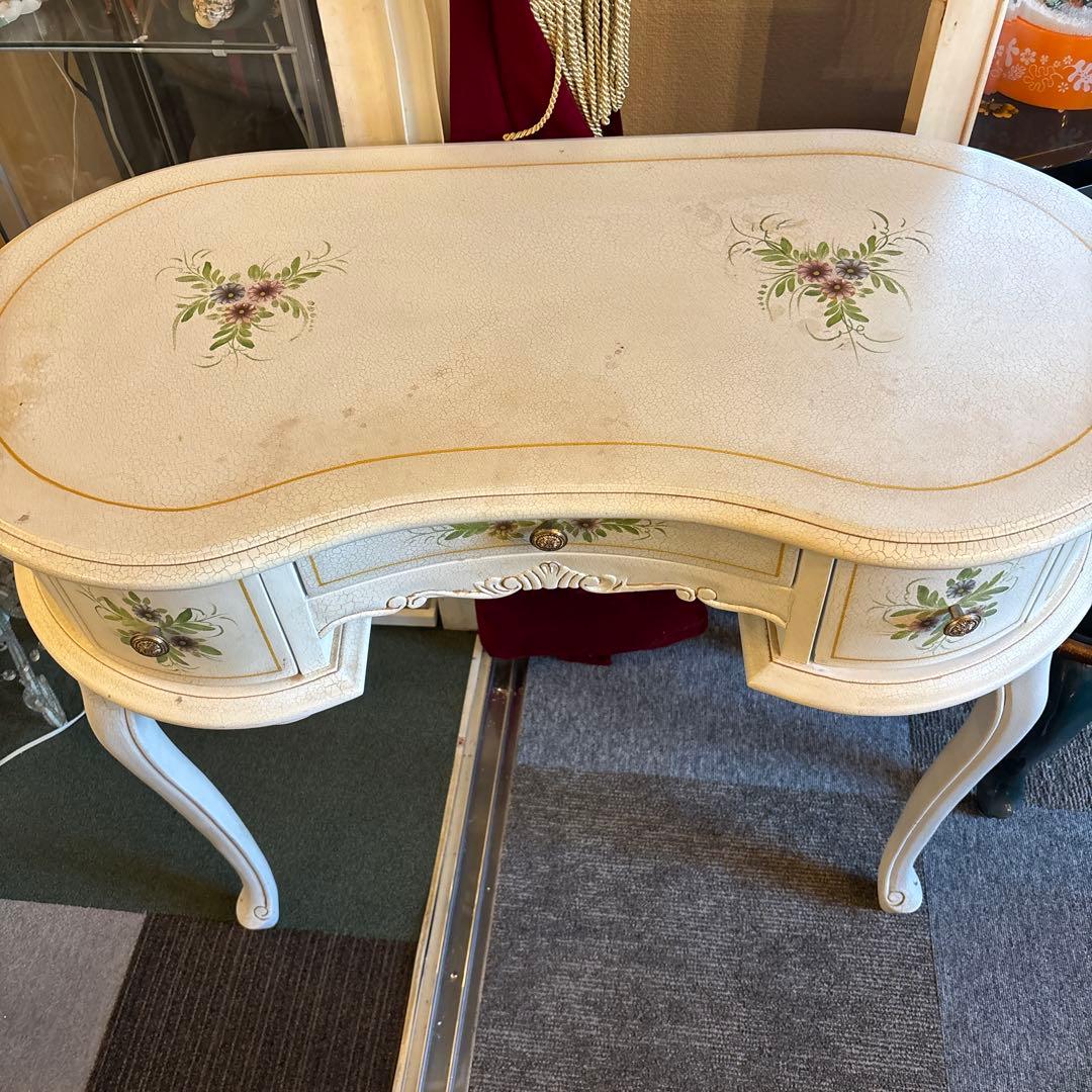 ロココ調 猫足サイドテーブル