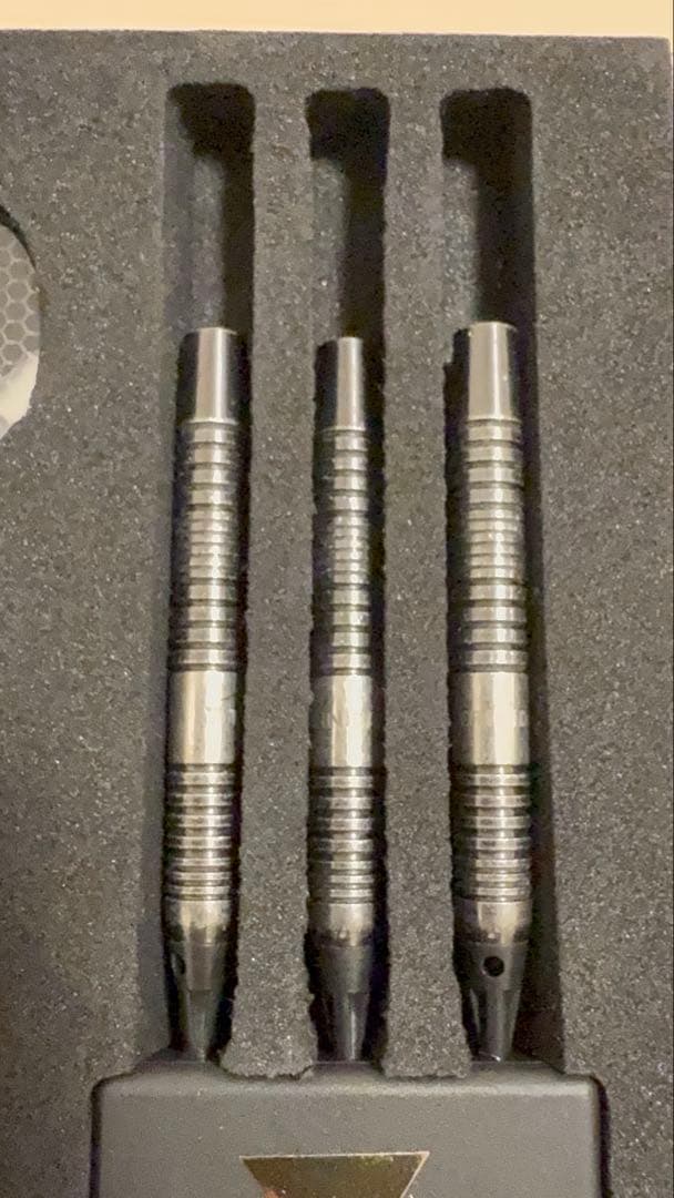 ダーツ TRiNiDAD LAZY