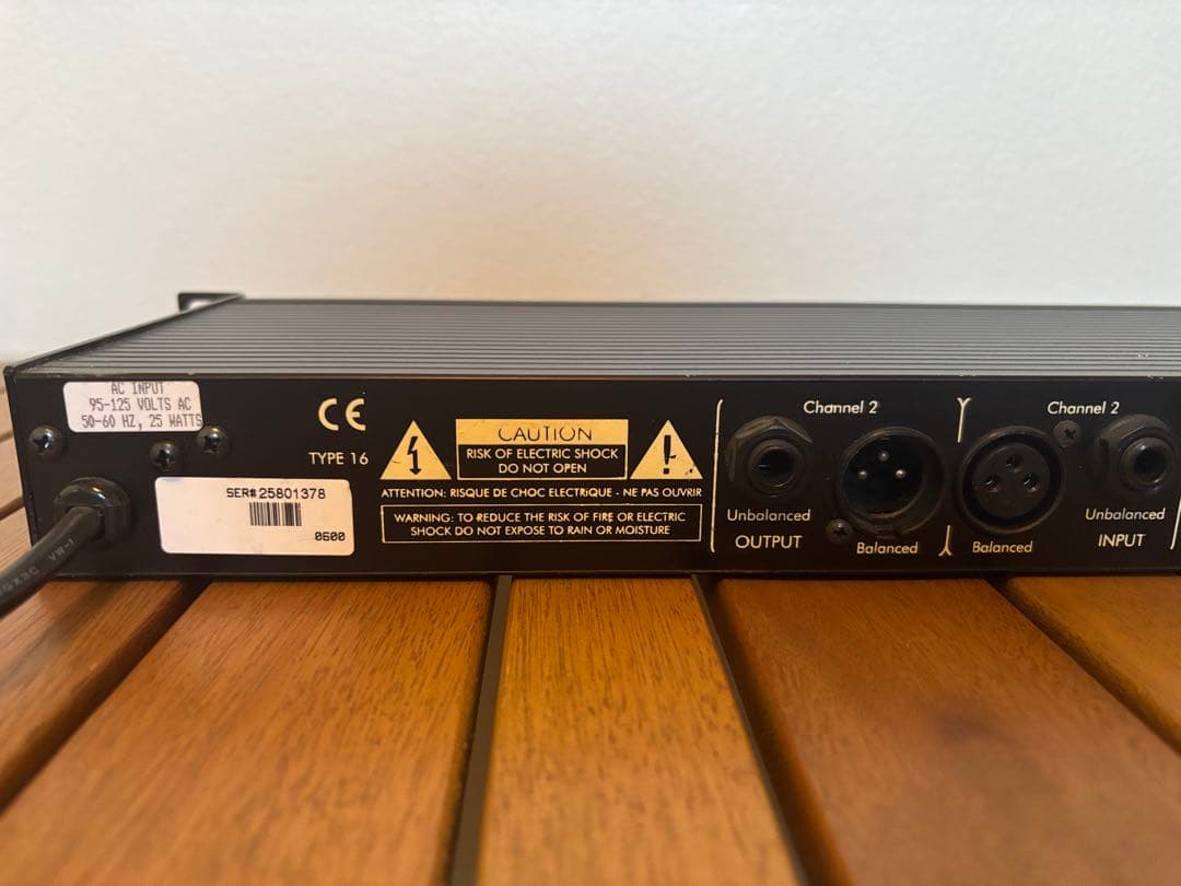 ART DUAL TUBE EQ model 258パラメトリックイコライザー