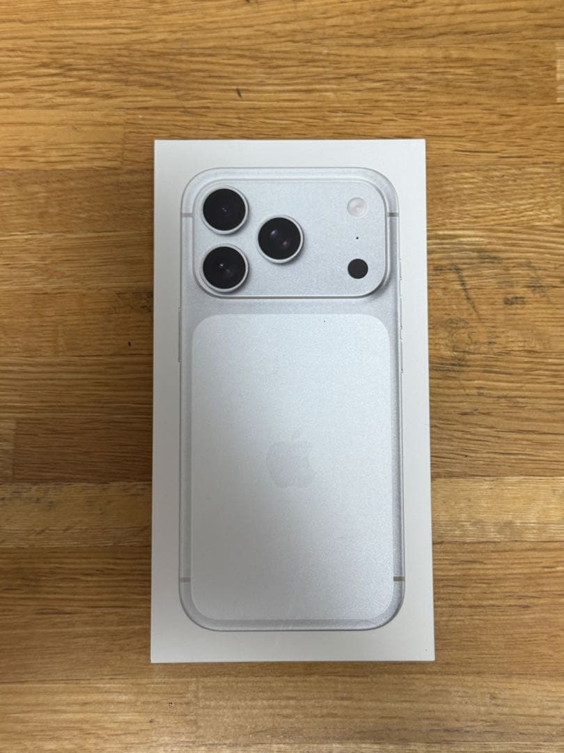 【新品未開封】iPhone17pro 256GB simフリー　シルバー 新品未開封】 iPhone 17 Pro 256GB シルバー SIMフリー｜Yahoo!フリマ