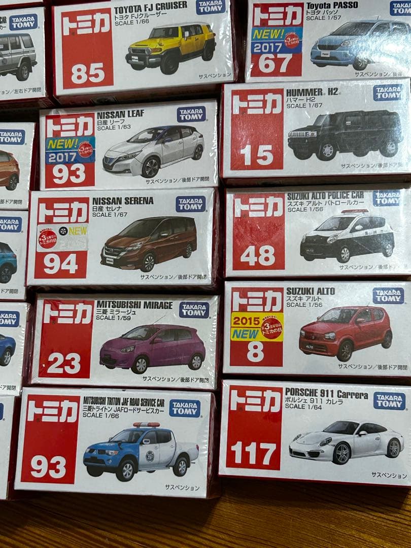 タカラトミー トミカ まとめ売り シュリンク付き　36個