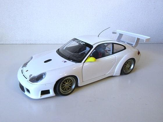ミスターポンさん専用 AUTOart (1/18) ポルシェ 911 GT3R