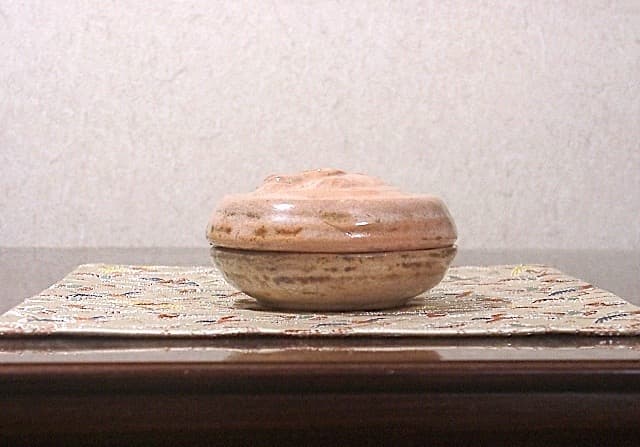 京焼・清水焼　黒田雲楽作　虎　香合　無傷　保護箱　保証。