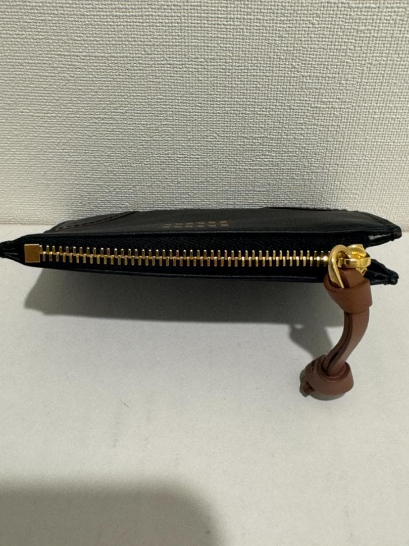 最終SALE miumiu ミュウミュウ レザーカードケース ケース