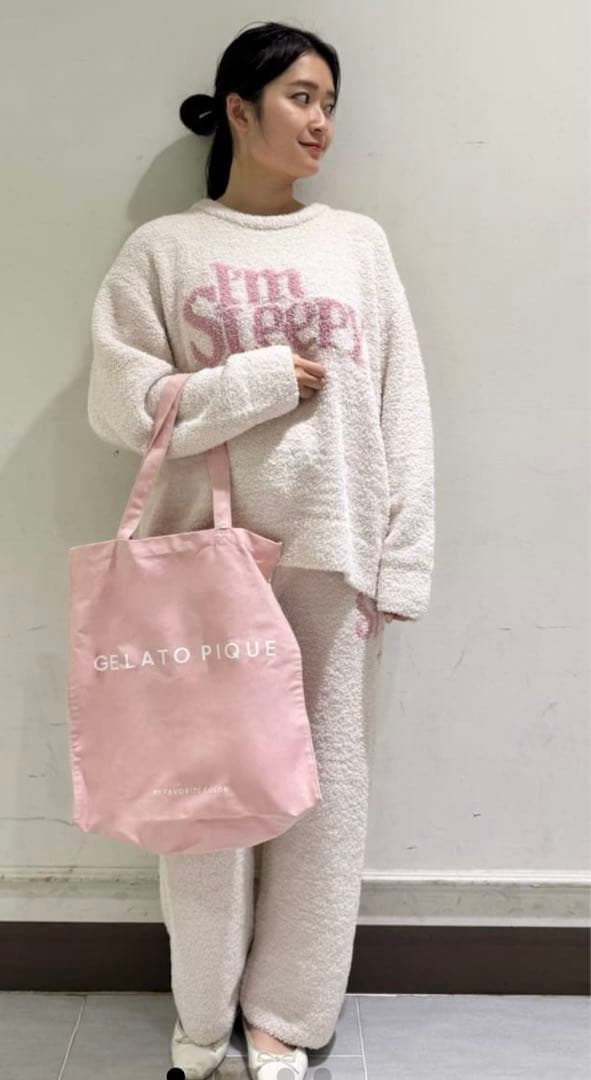 新品タグ付き　ジェラートピケ　パウダースリーピーロゴ　プルオーバー＆ロングパンツ