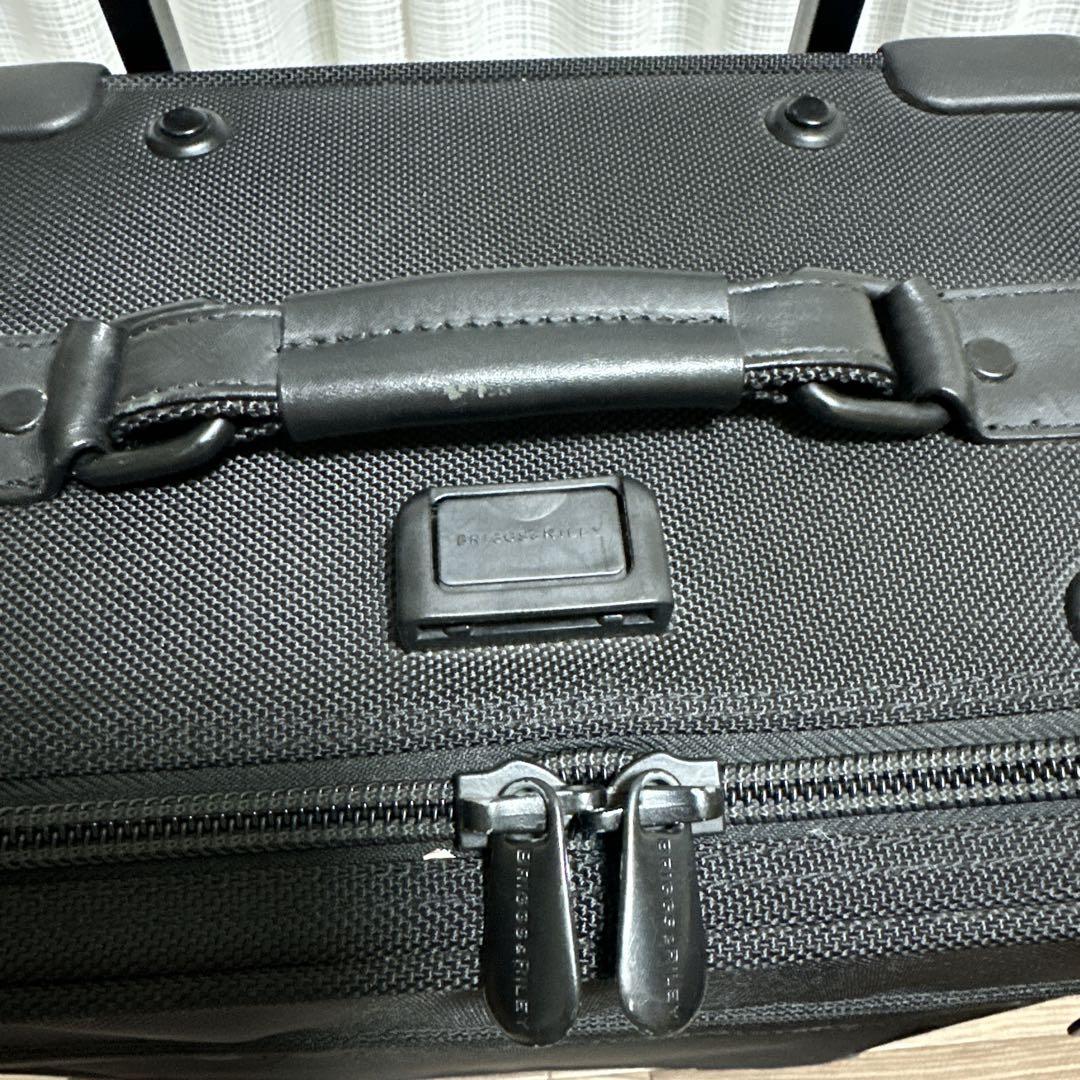 Briggs & Riley 2輪ナイロン 機内持込みキャリー スーツケース