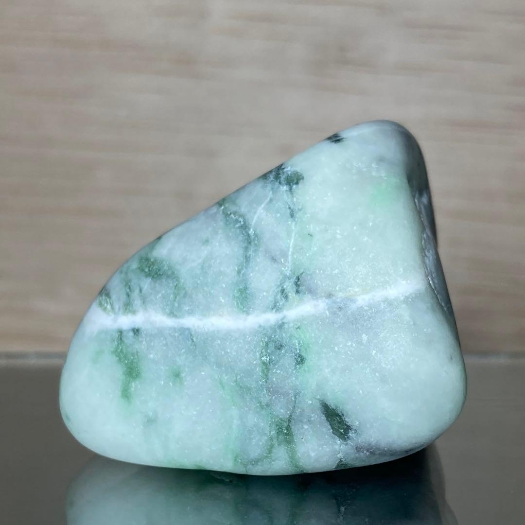 【Premium】糸魚川翡翠　小滝　翡翠　原石　98.1ｇ