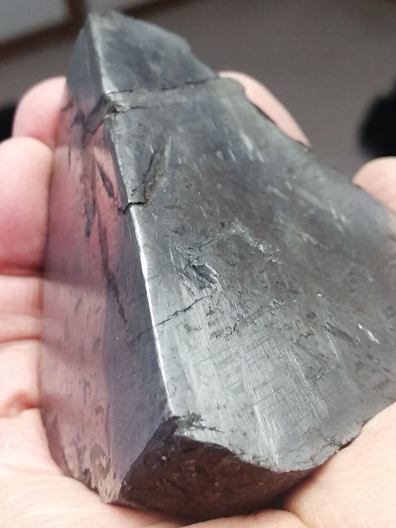 ☆『超隕石』隕石原石 969g 隕石内部 表面は『鏡面仕上げ』になってい