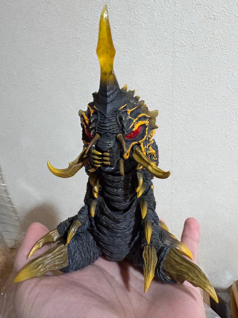 S.H.MonsterArts「モスラ（幼虫）＆バトラ（幼虫）モンスターアーツ