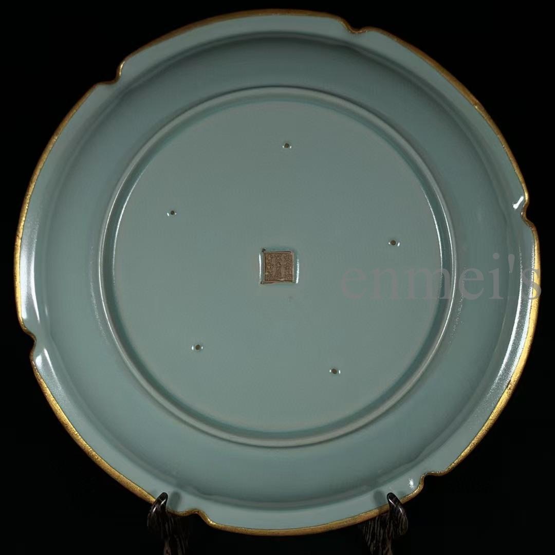 中国古美術・珍品旧蔵・宋代汝窯造花形銘文婦人図皿陶器・