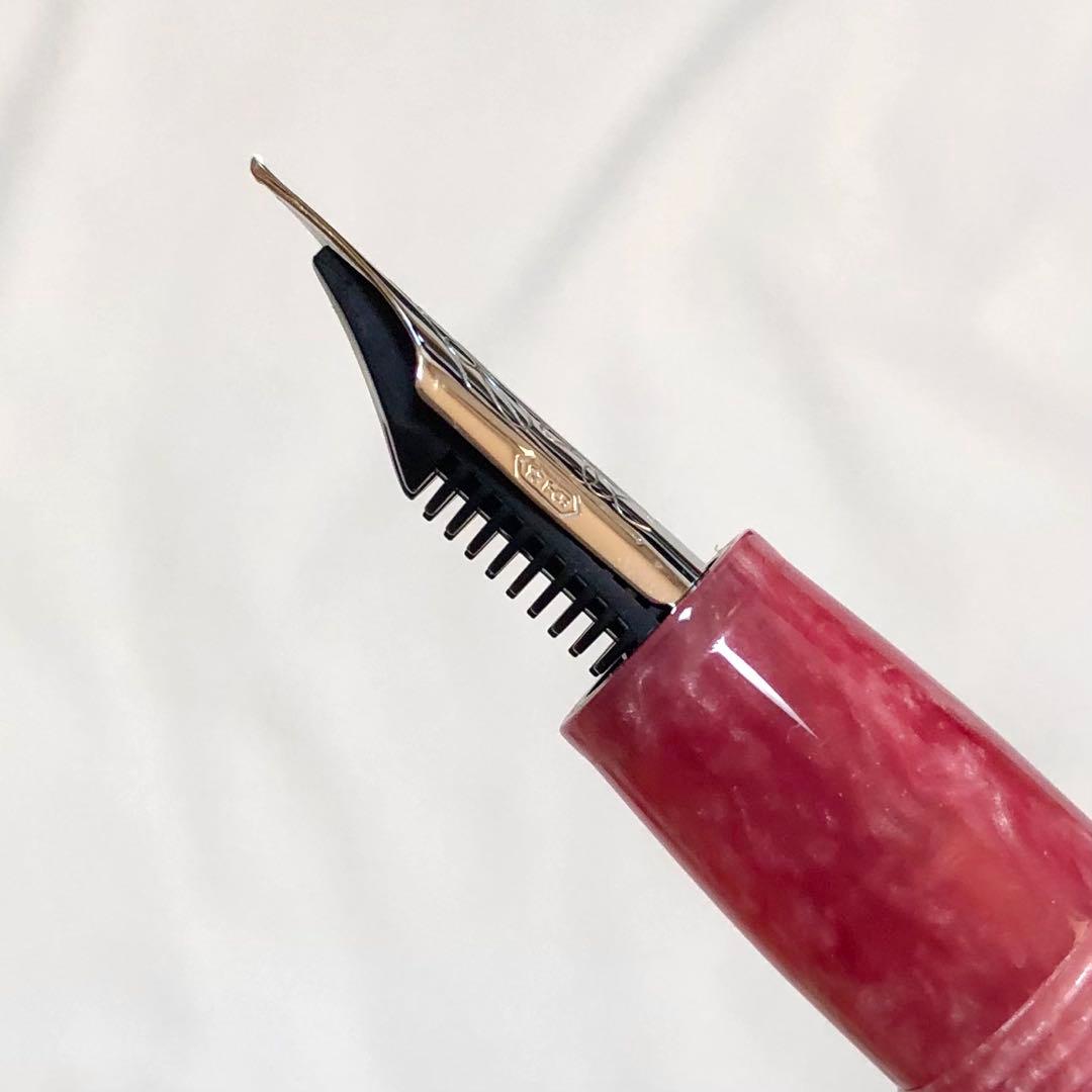 新品】DELTA デルタ万年筆 ラ・ピアッツェッタ エージド・ピンク EF