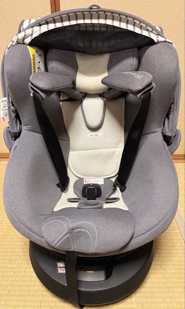 AILEBEBE KURUTTO 5i 車用チャイルドシート グレー