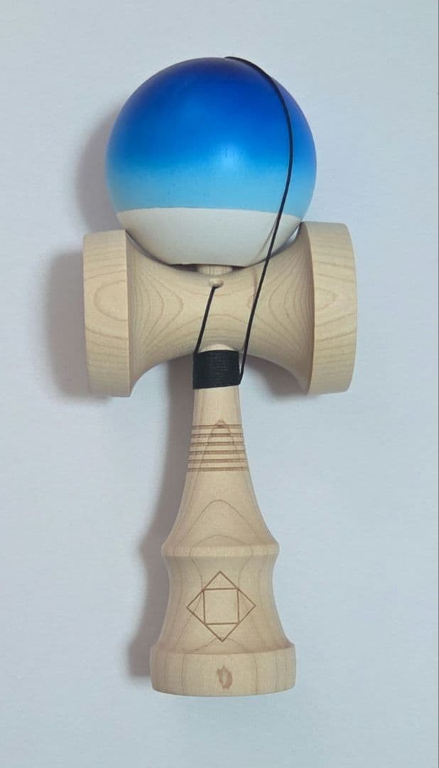 けん玉 LOTUS×HIGGS Sky Blue けん玉 LOTUS×HIGGS Sky Blue Lotus x Higgs - Sky Blue – Lotus Kendamas