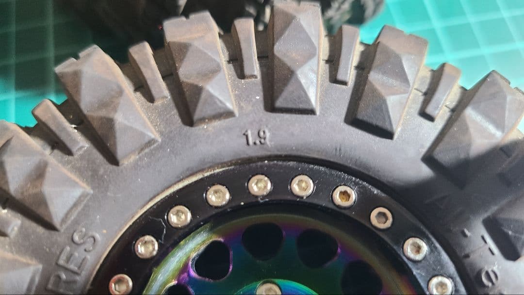 クローラーラジコン用　アルミホイール、タイヤ110㎜