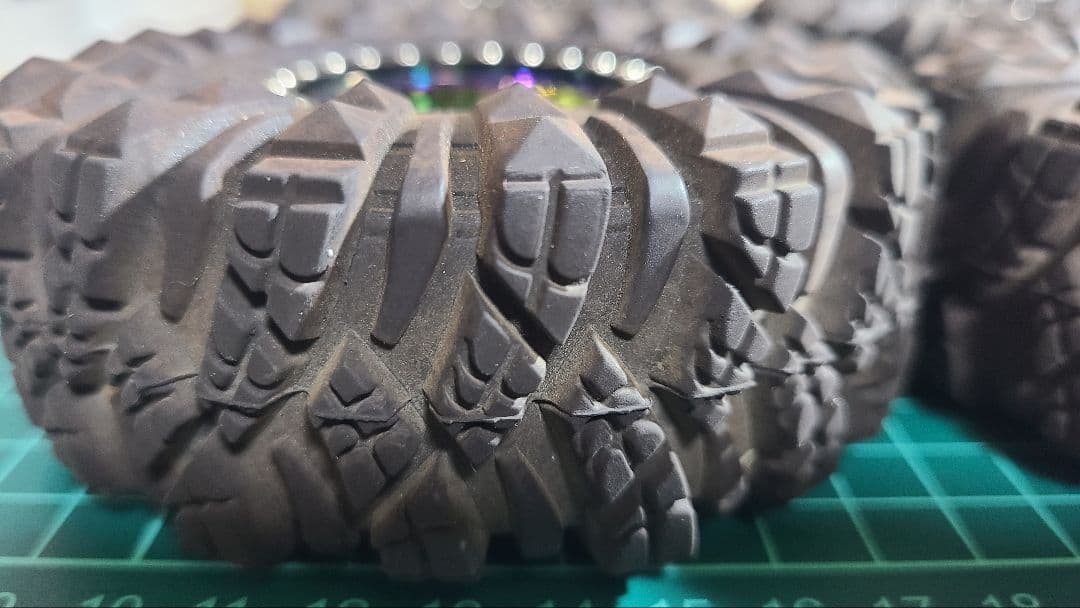 クローラーラジコン用　アルミホイール、タイヤ110㎜