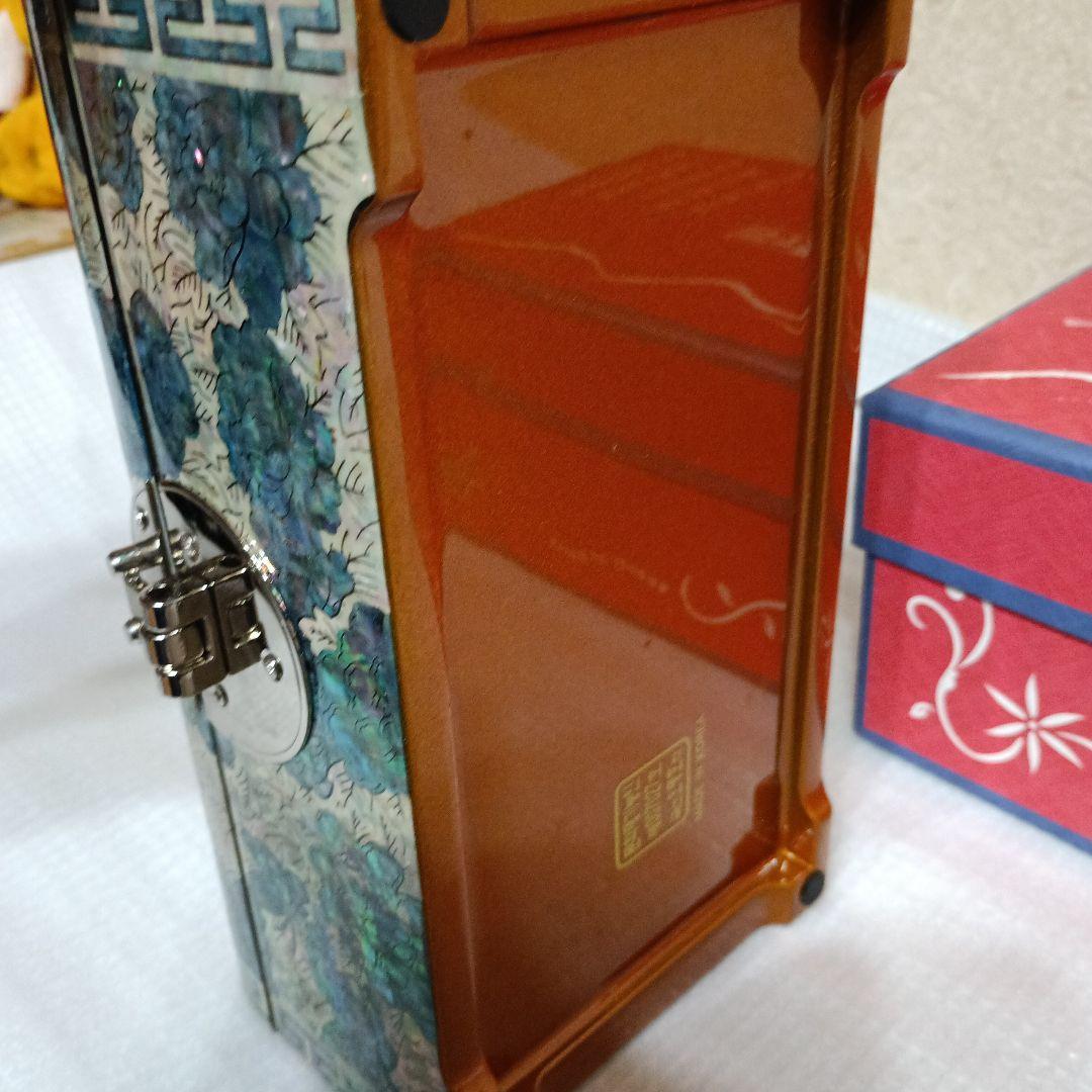 韓国螺鈿細工　ジュエリーボックス　宝石箱　カギ付き　伝統工芸品