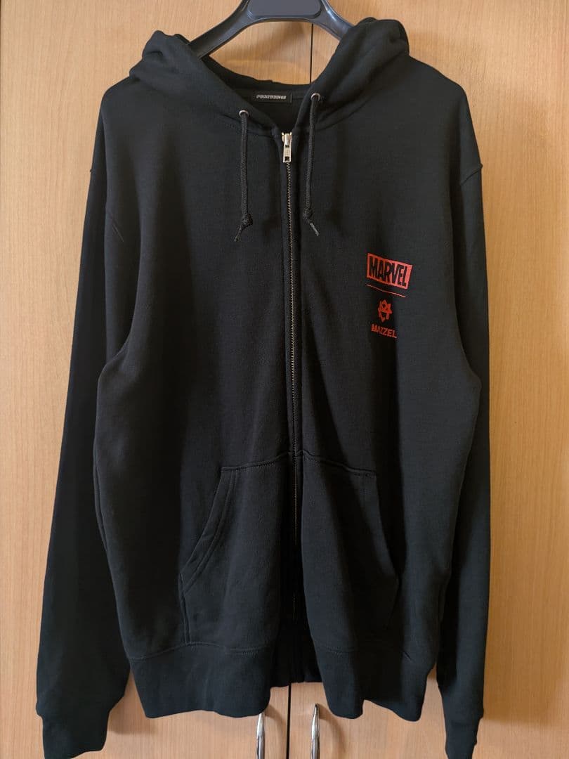 MARVEL × MAZZEL コラボ ジップパーカー Lブラック黒 フーディー