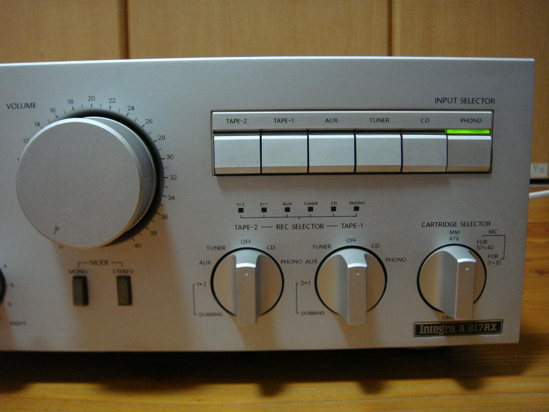 整備済 程度良 ONKYO オンキョーアンプ Integra A-817RX 銀