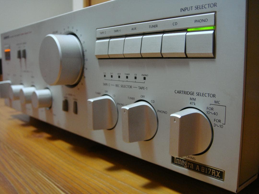 整備済 程度良 ONKYO オンキョーアンプ Integra A-817RX 銀