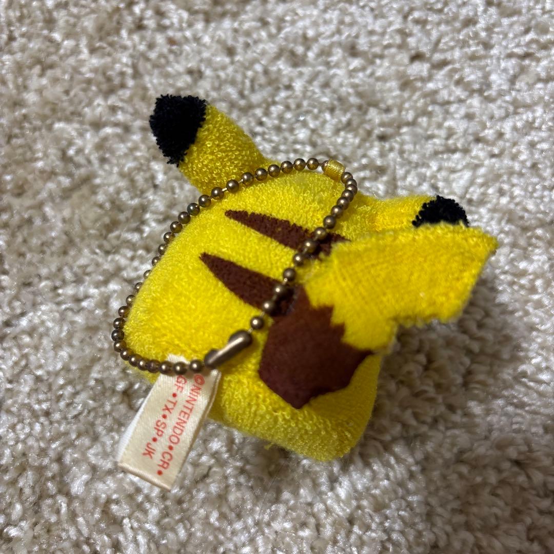 TOMY レトロ　困り顔 ピカチュウ　ボールチェーンぬいぐるみ　初期ピカチュウ