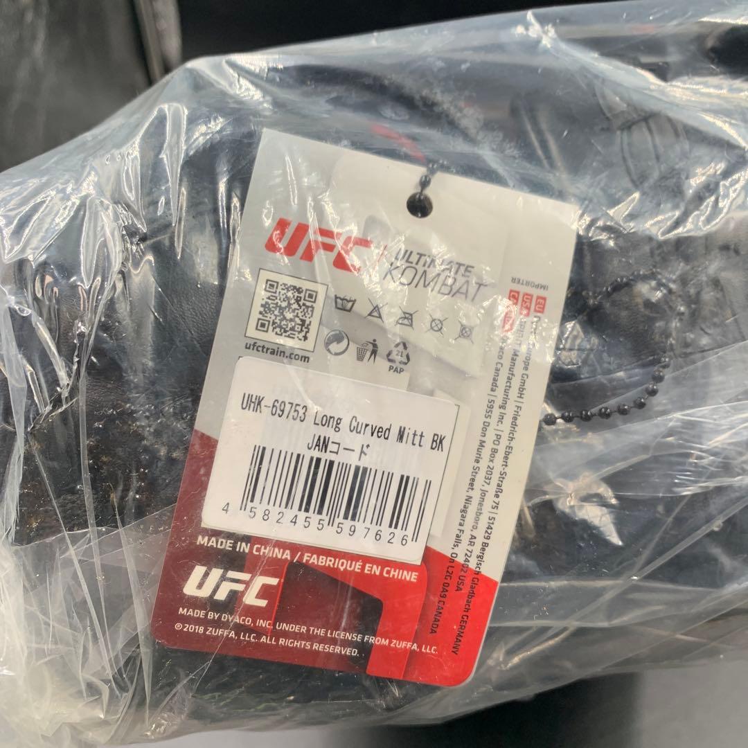a240 UFC ロングカーブ フォーカスミット パンチング UHK-69753