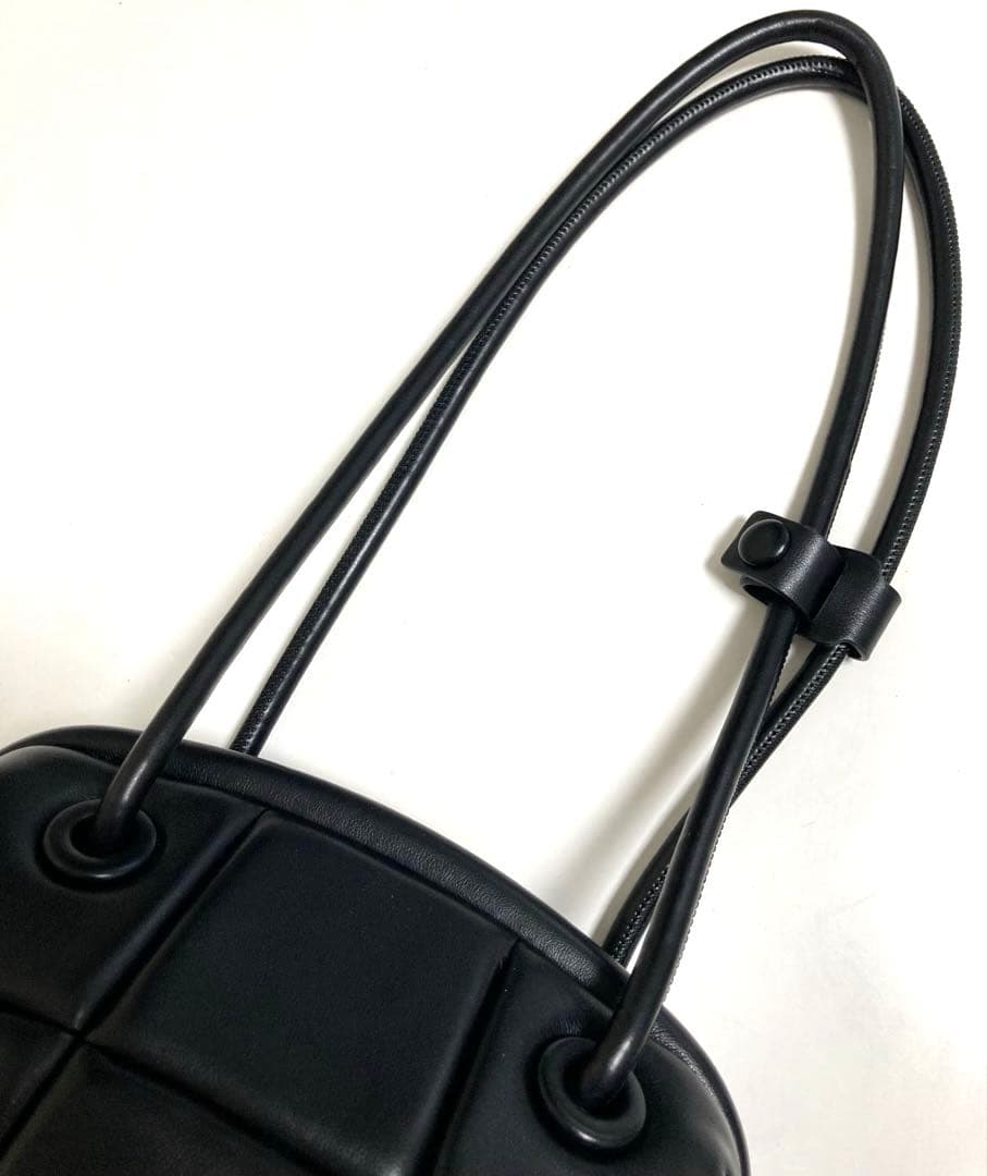 ADD CULUMN　アドカラム　パフブロッキング　がま口　ショルダーバッグ　黒