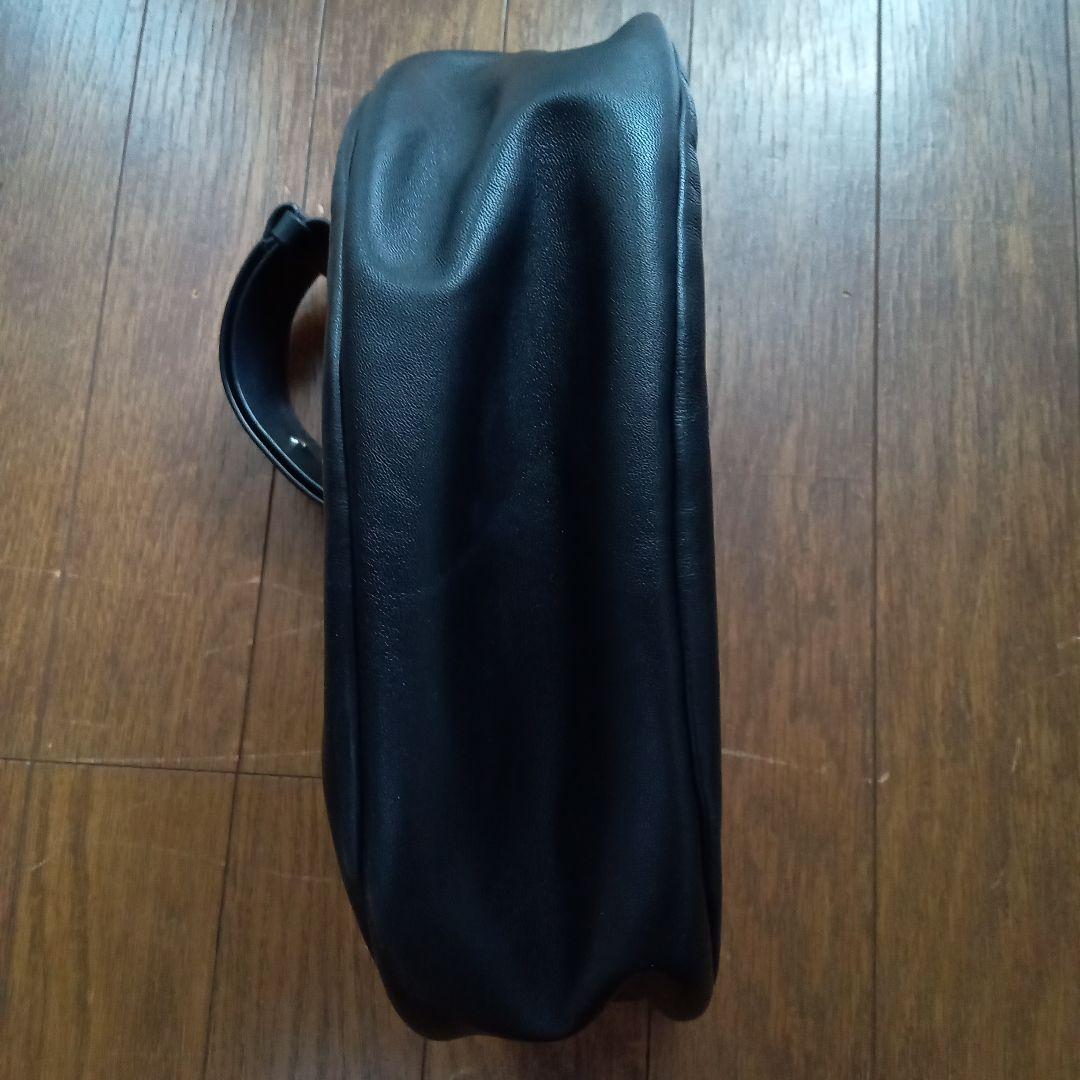 cos レザープリーツベルトバッグ