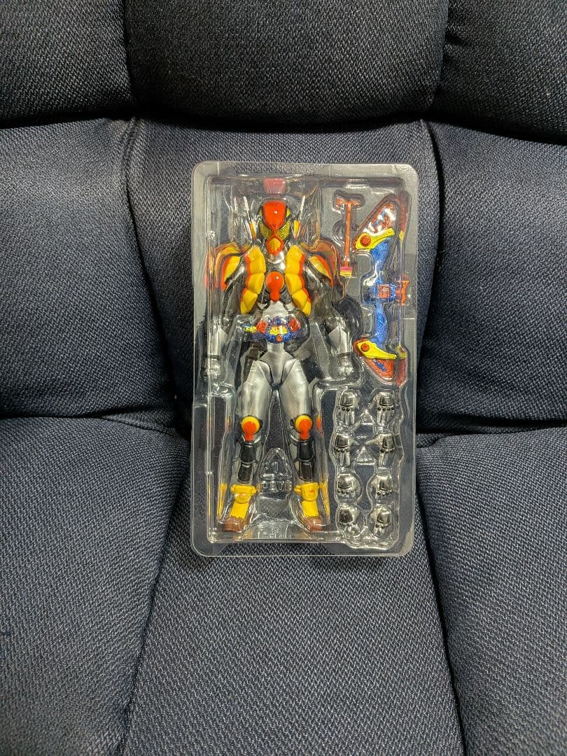 SHフィギュアーツ 仮面ライダーヴラム